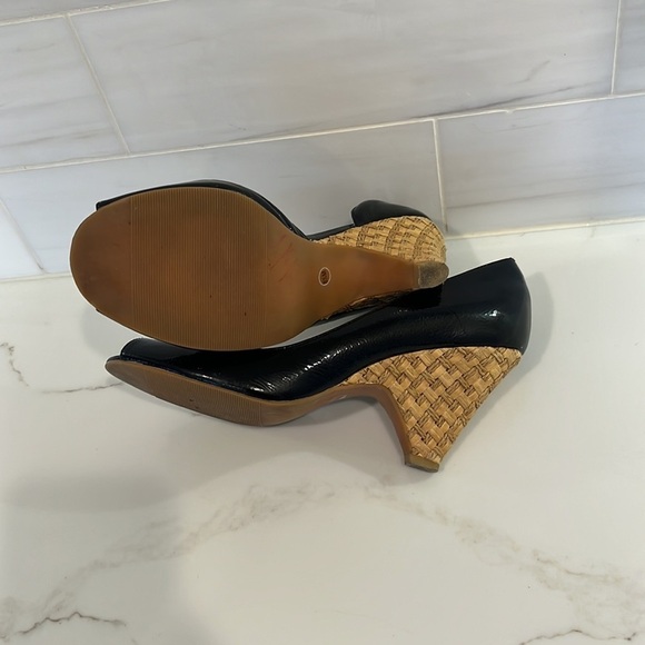 Michael Kors Patent Leather Peep Toe Woven Wedge Heel Shoes - Picture 5 of 12